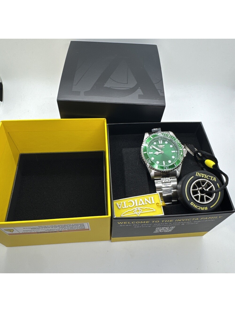 Invicta Men's Watch Pro Diver Quartz Green Dial Stainless Steel Bracelet 49695